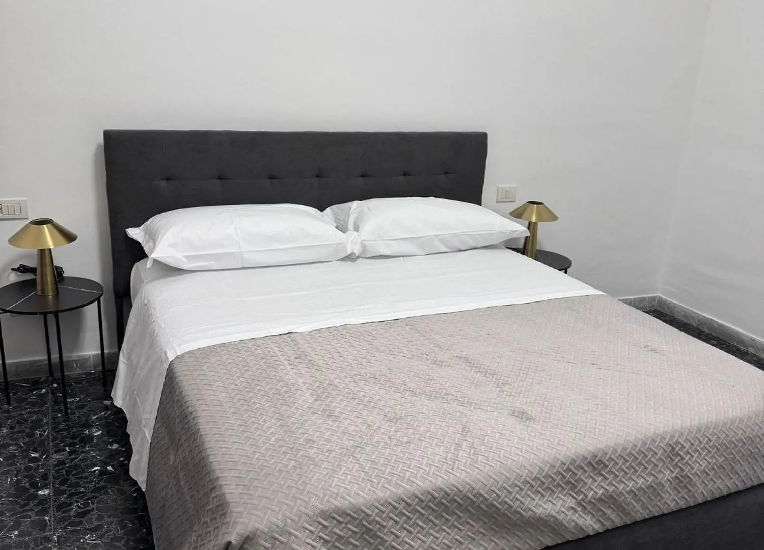 Larisa Home Apartment Rome