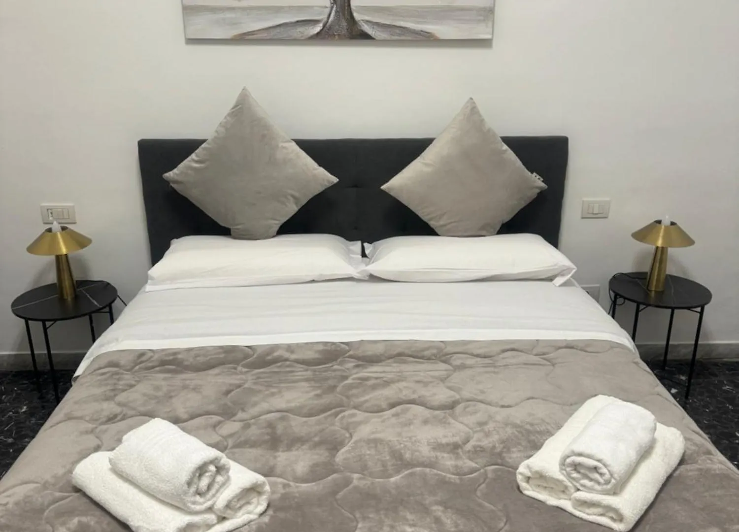 Larisa Home Apartment Rome Italy